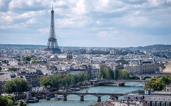 Paris, FR
