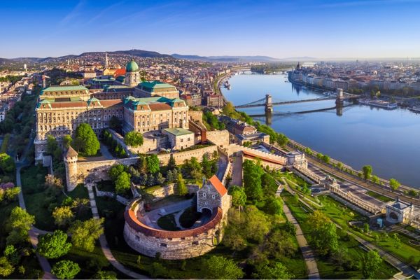 Budapest, HU